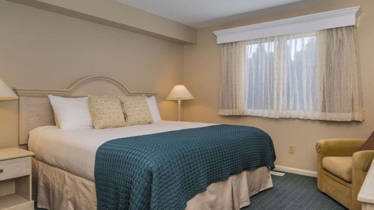 Photo of Bedroom in Westbrook Center