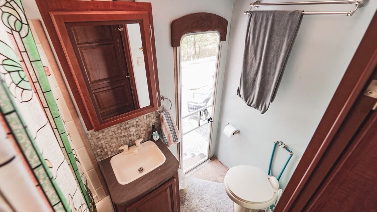 Photo of Bathroom in Roscoe