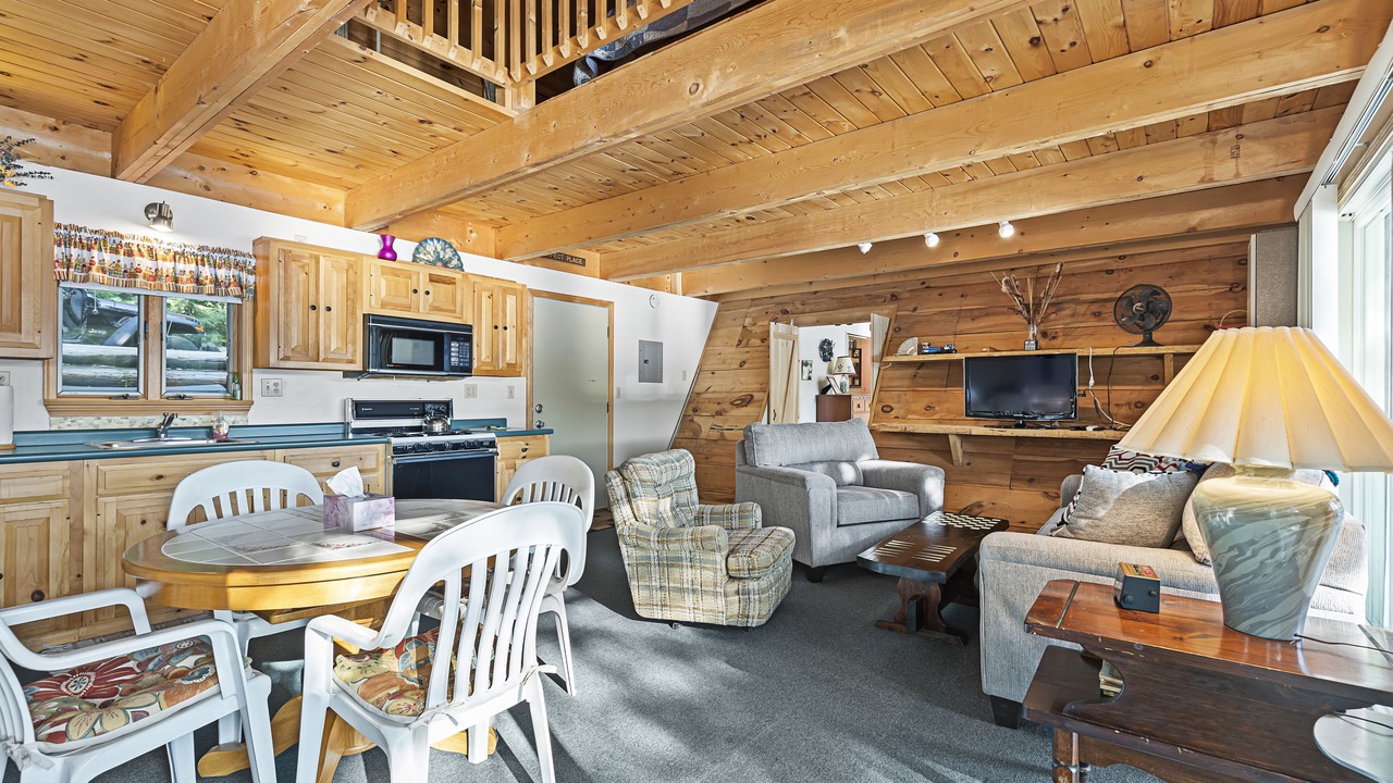 Photo of Livingroom in Barrington