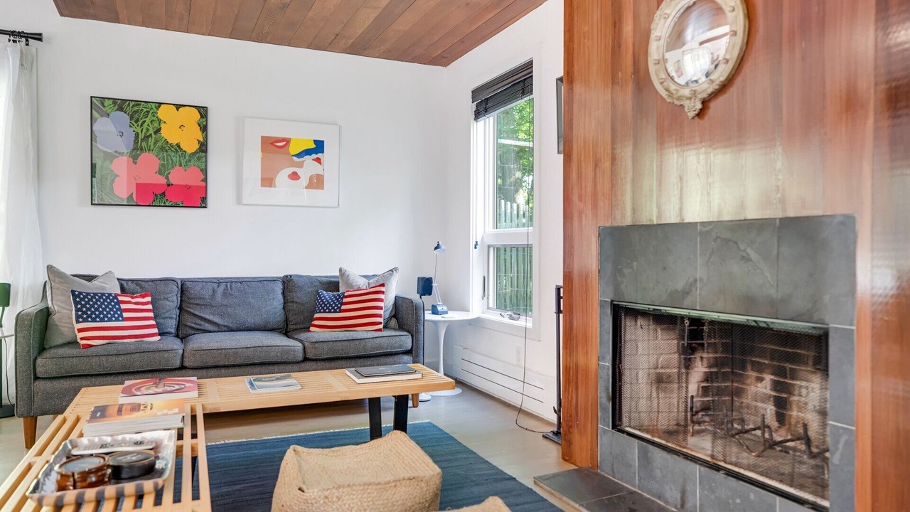 Photo of Livingroom in Springs
