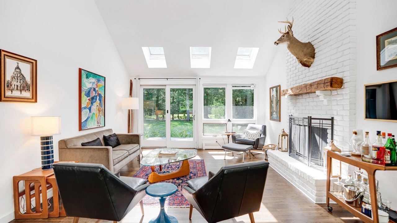 Photo of Livingroom in Springs