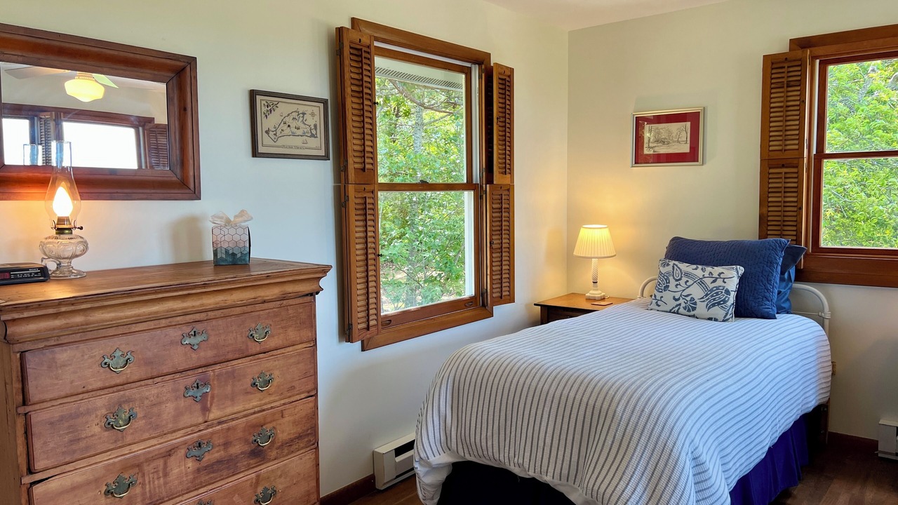 Photo of Bedroom in West Tisbury