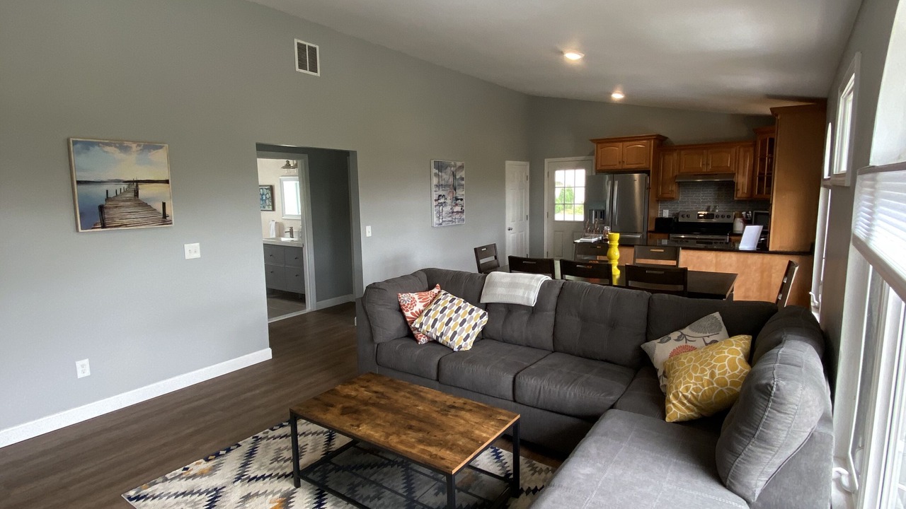 Photo of Livingroom in Narragansett
