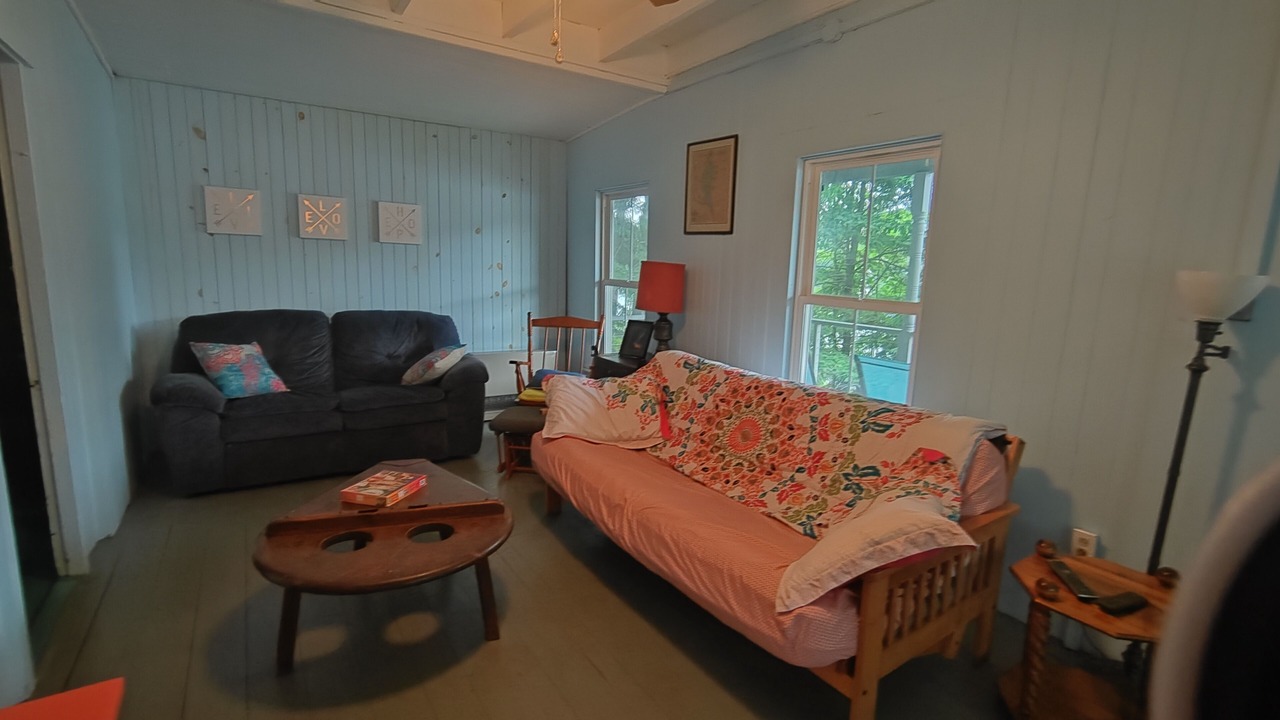 Photo of Livingroom in Sunapee