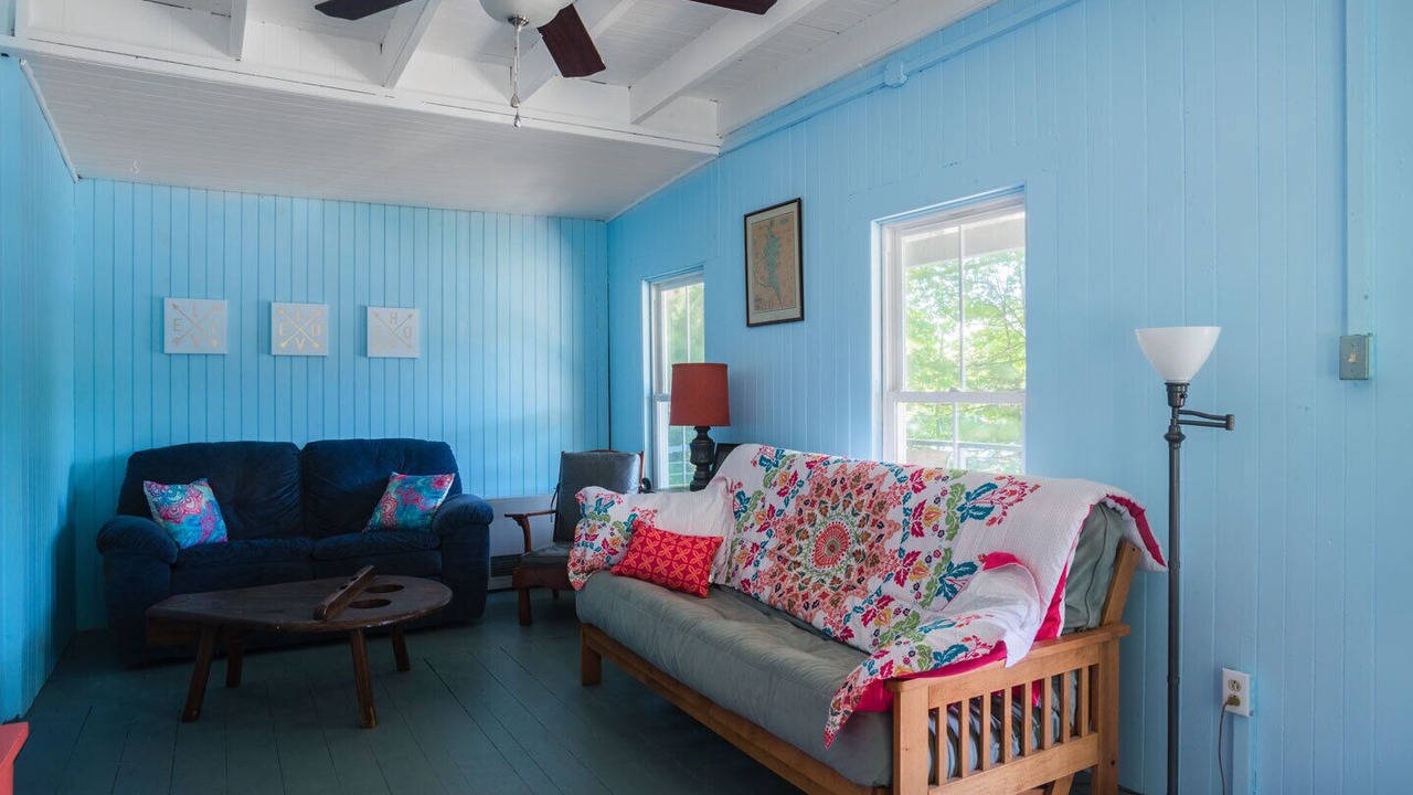 Photo of Livingroom in Sunapee