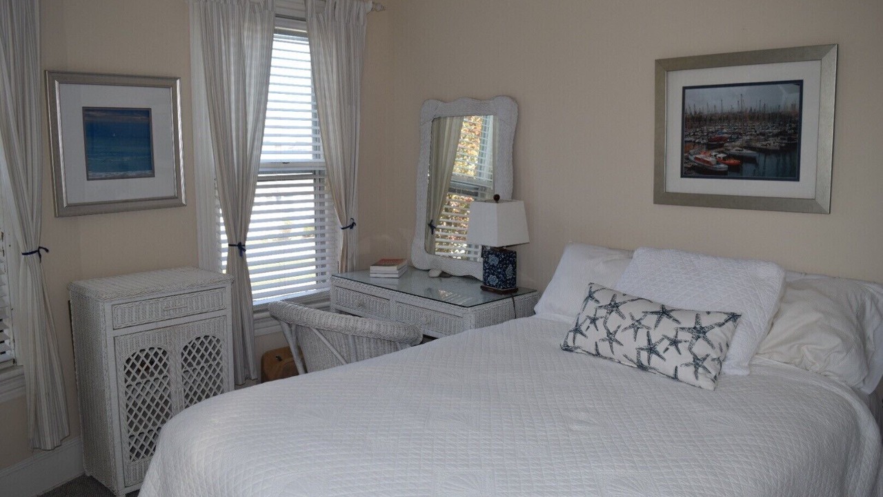 Photo of Bedroom in Avon