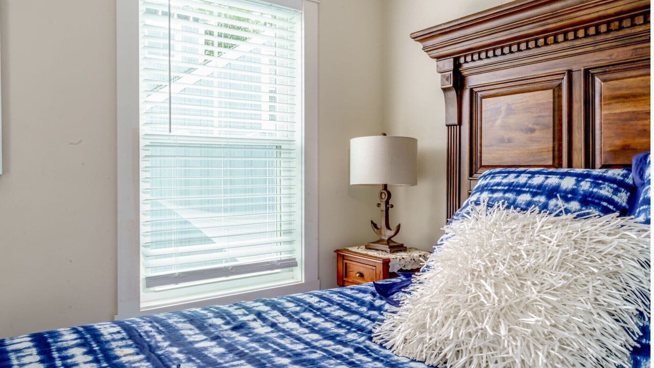Photo of Bedroom in Bellevue Avenue Historic District