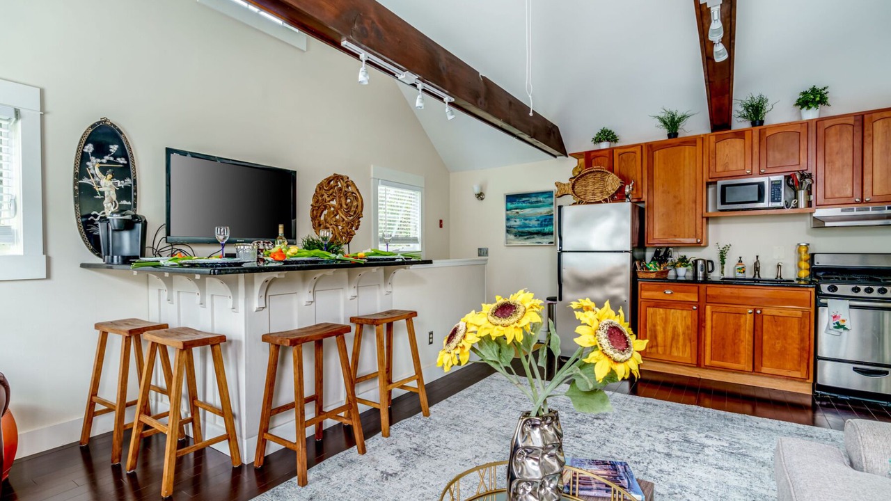 Photo of Kitchen in Bellevue Avenue Historic District
