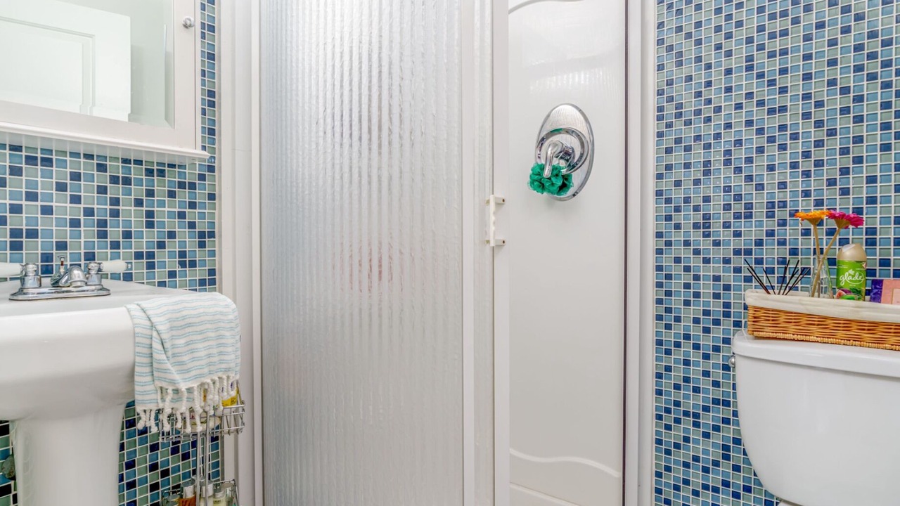 Photo of Bathroom in Bellevue Avenue Historic District