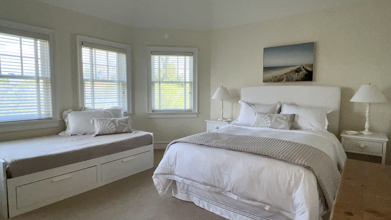 Photo of Bedroom in Village of Southampton