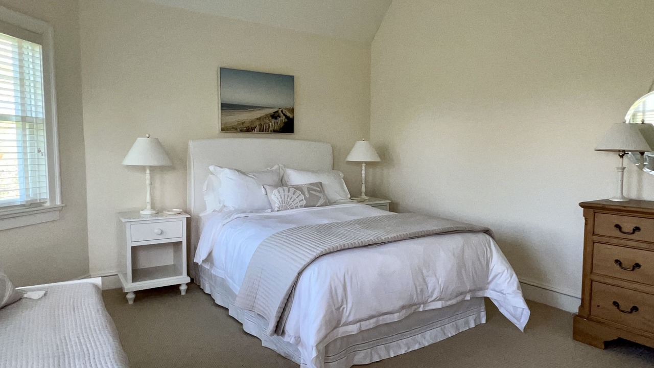 Photo of Bedroom in Village of Southampton
