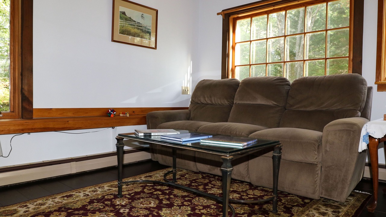 Photo of Livingroom in Surry