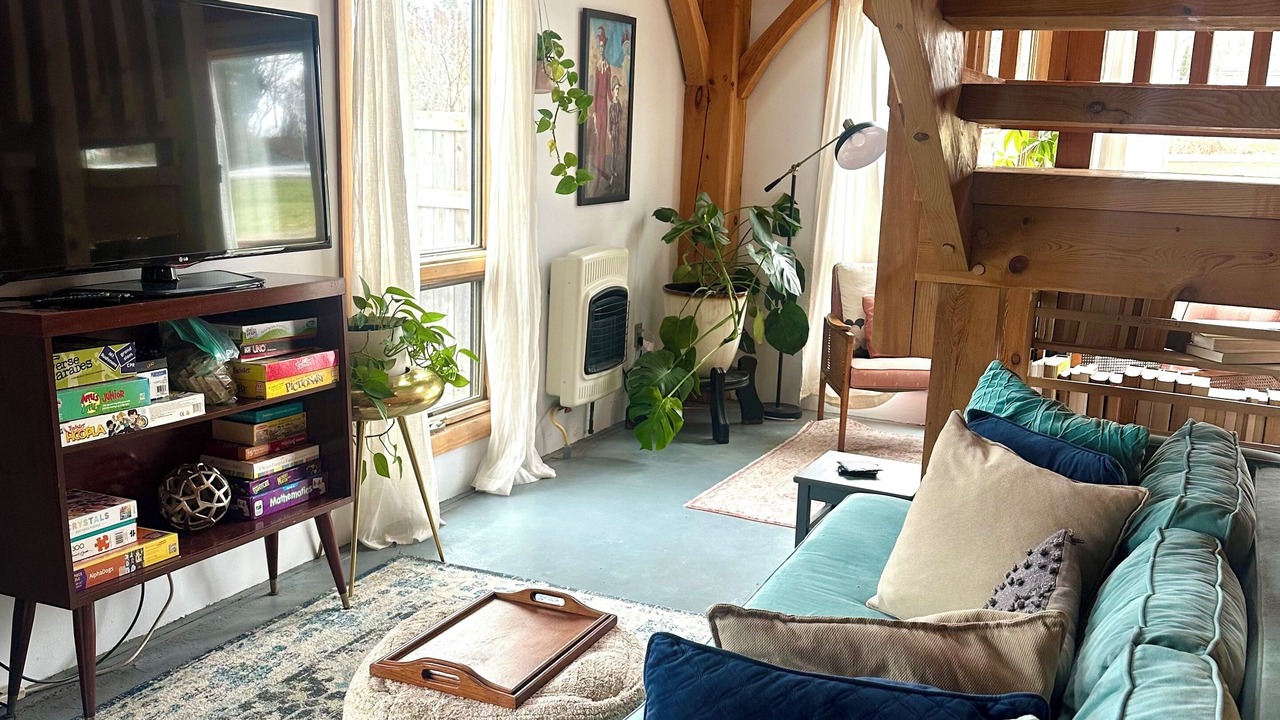 Photo of Livingroom in Ithaca