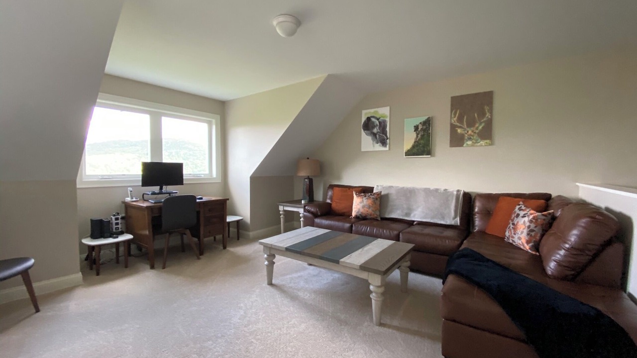 Photo of Livingroom in Campton
