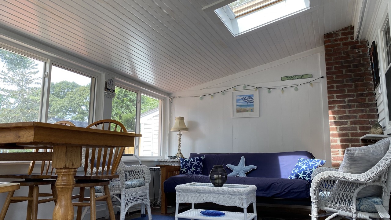 Photo of Livingroom in West Yarmouth