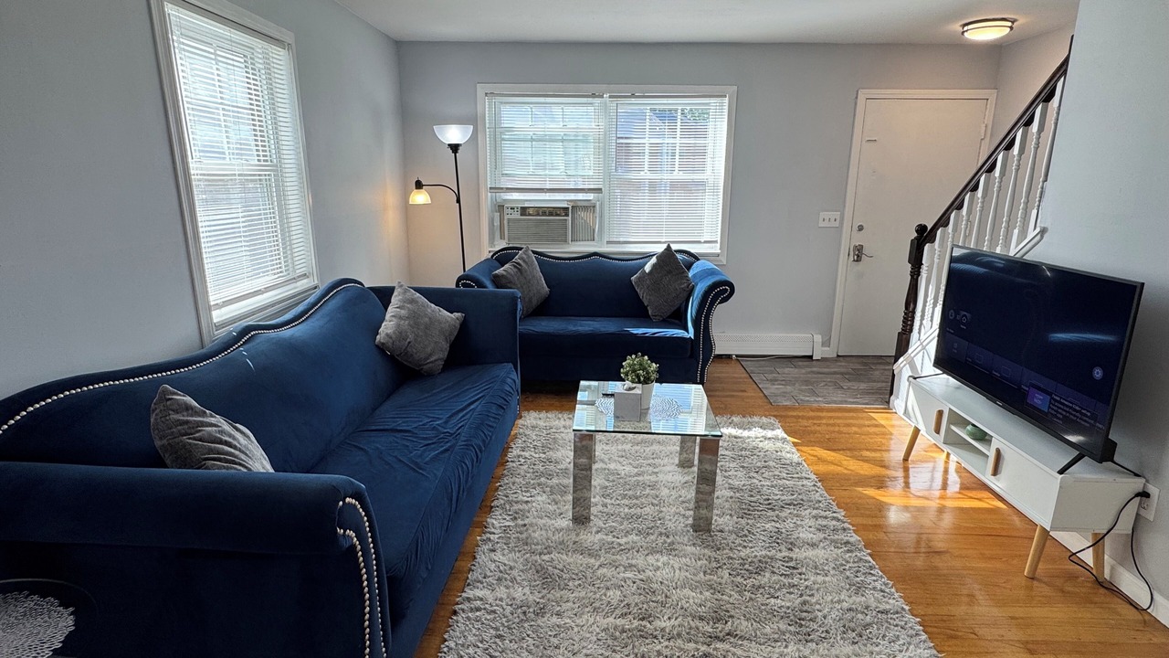 Photo of Livingroom in East Shore