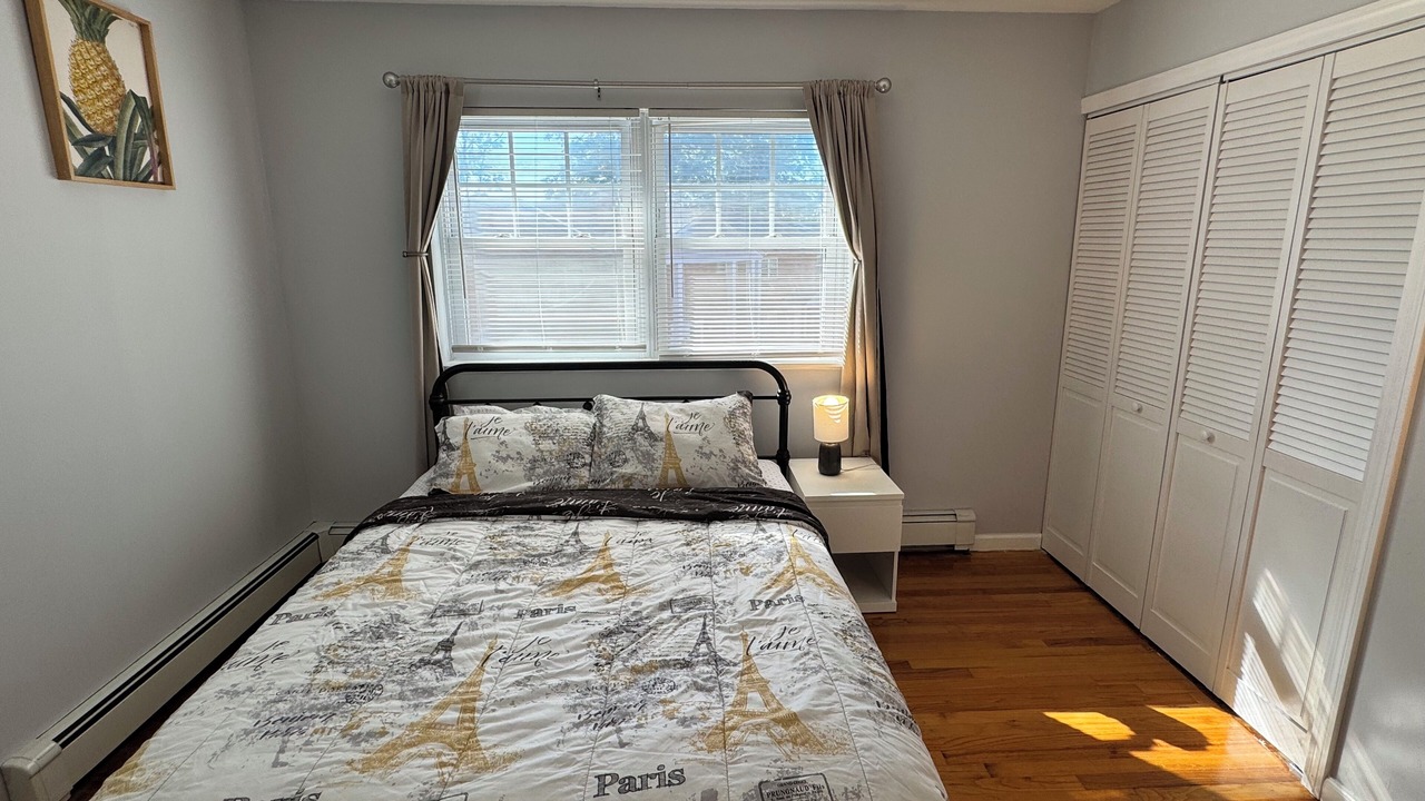 Photo of Bedroom in East Shore