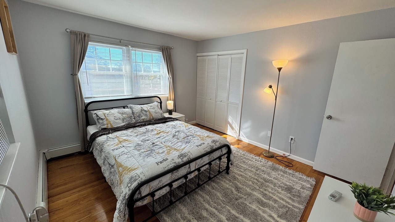 Photo of Bedroom in East Shore