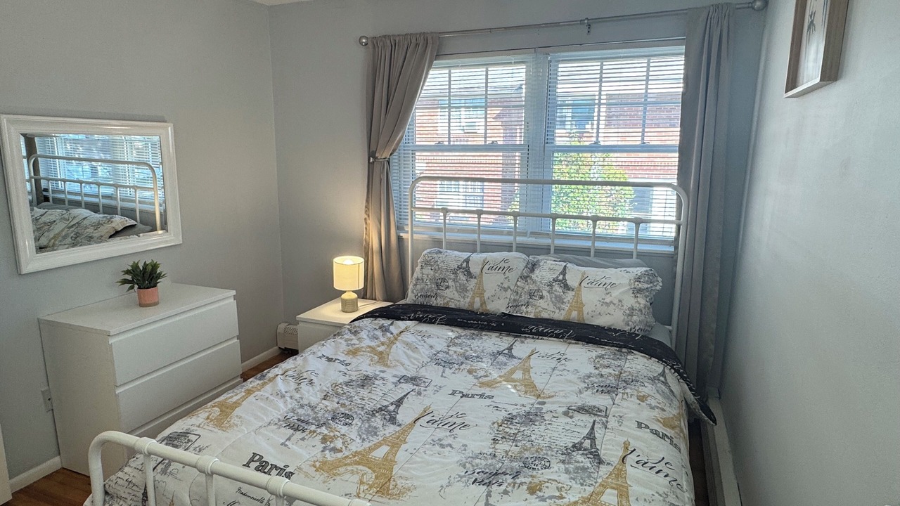 Photo of Bedroom in East Shore