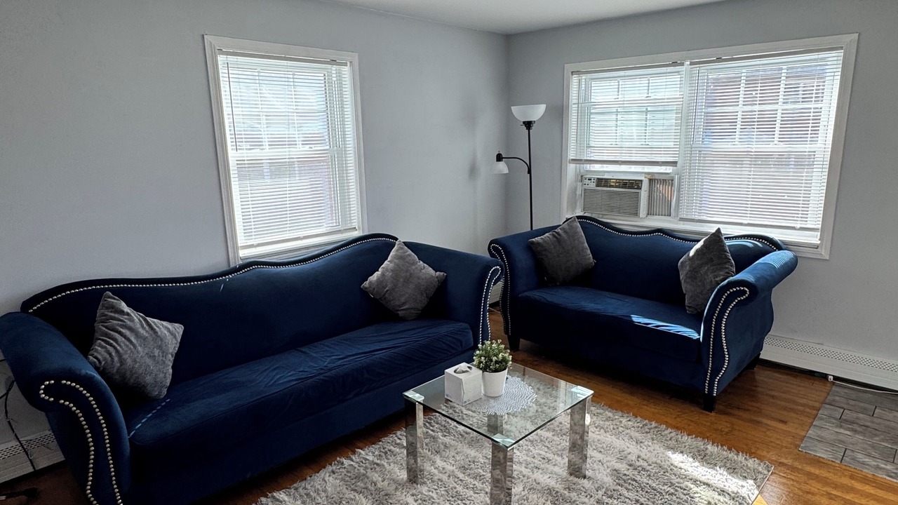 Photo of Livingroom in East Shore