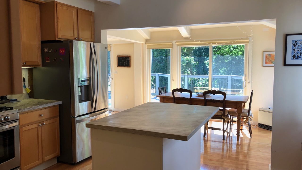 Photo of Kitchen in Lee