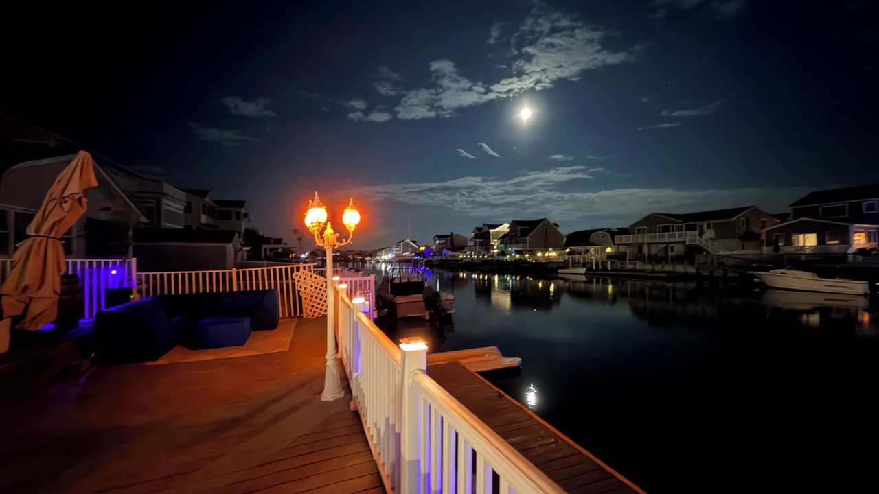 Photo of Patio Balcony in Osborn Island