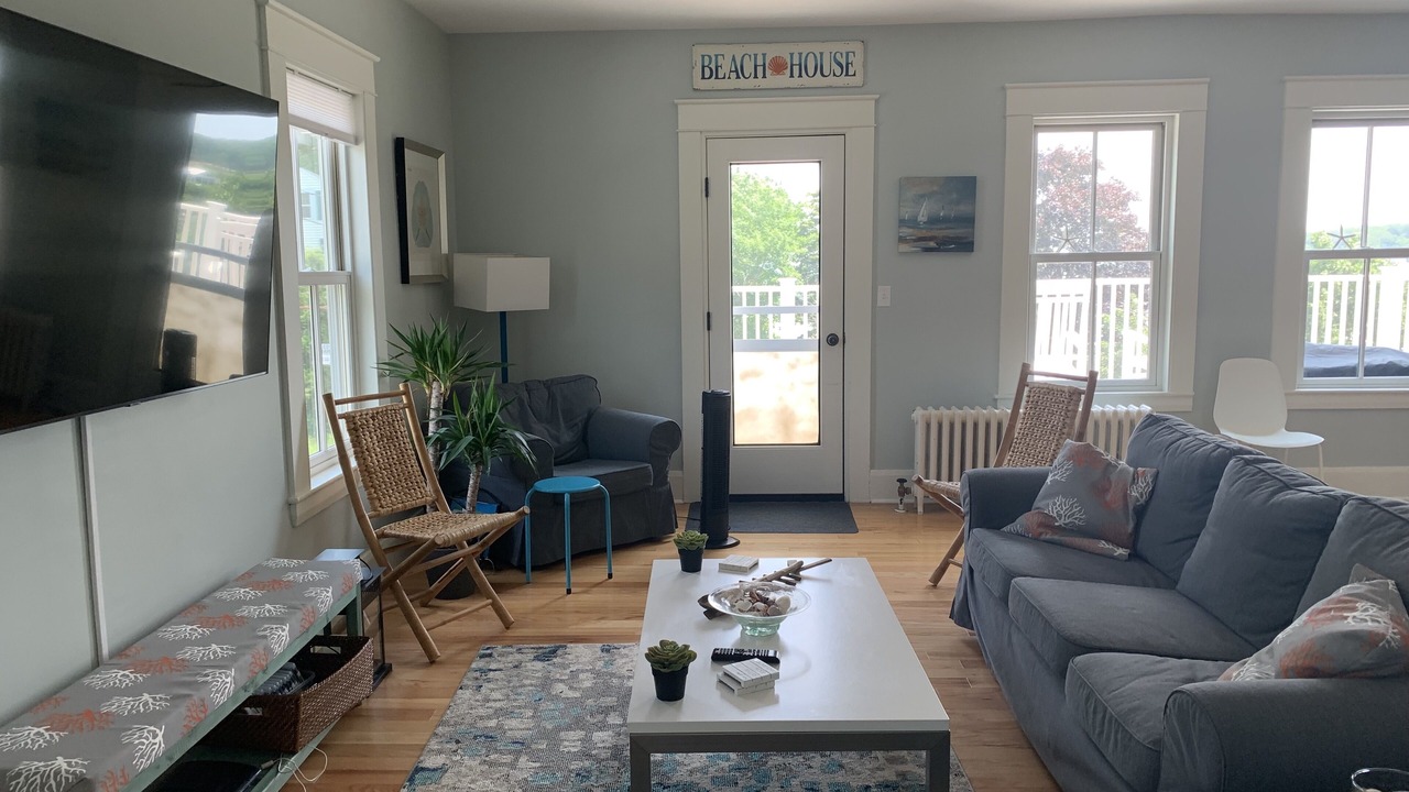 Photo of Livingroom in York Harbor