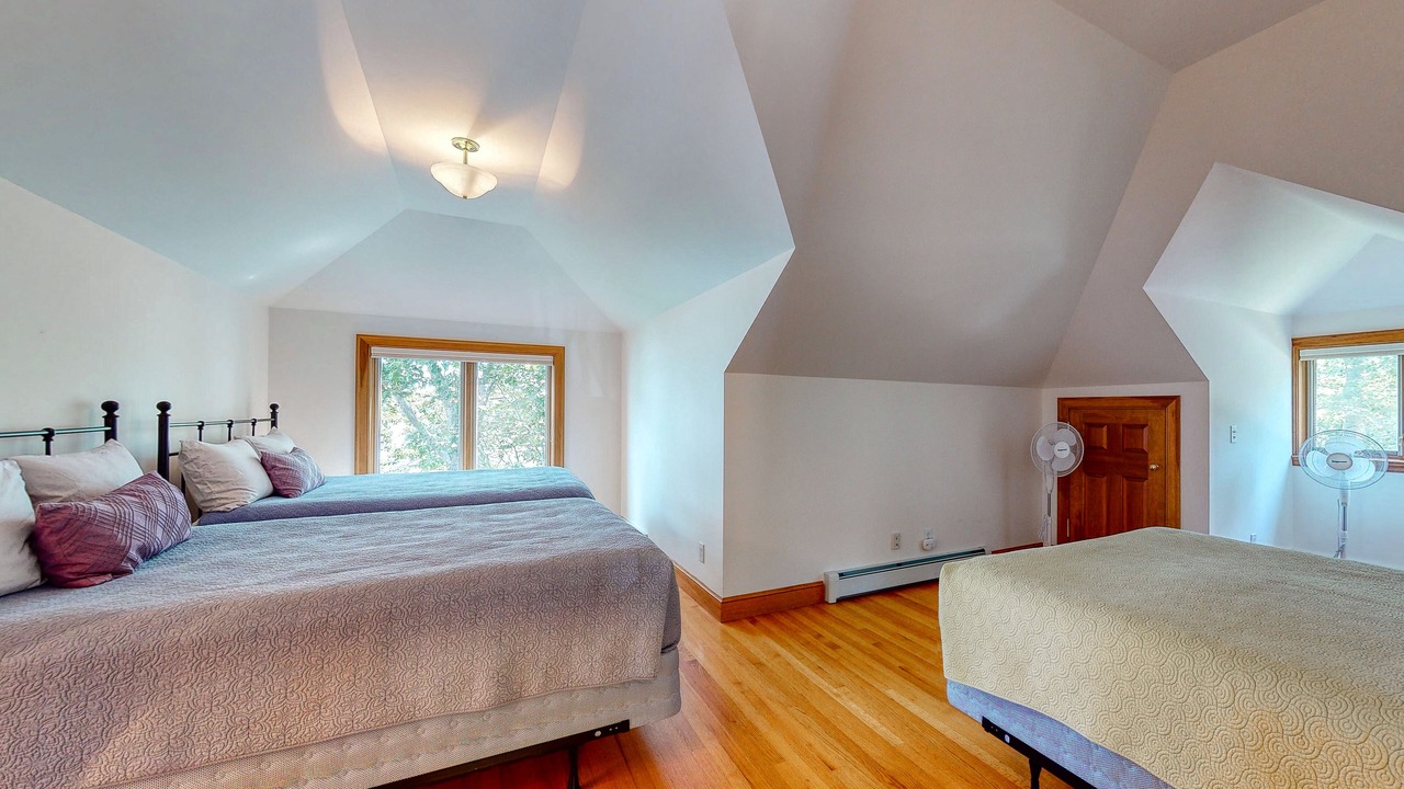 Photo of Bedroom in Isle of Springs