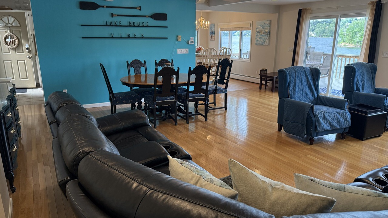 Photo of Livingroom in New Fairfield