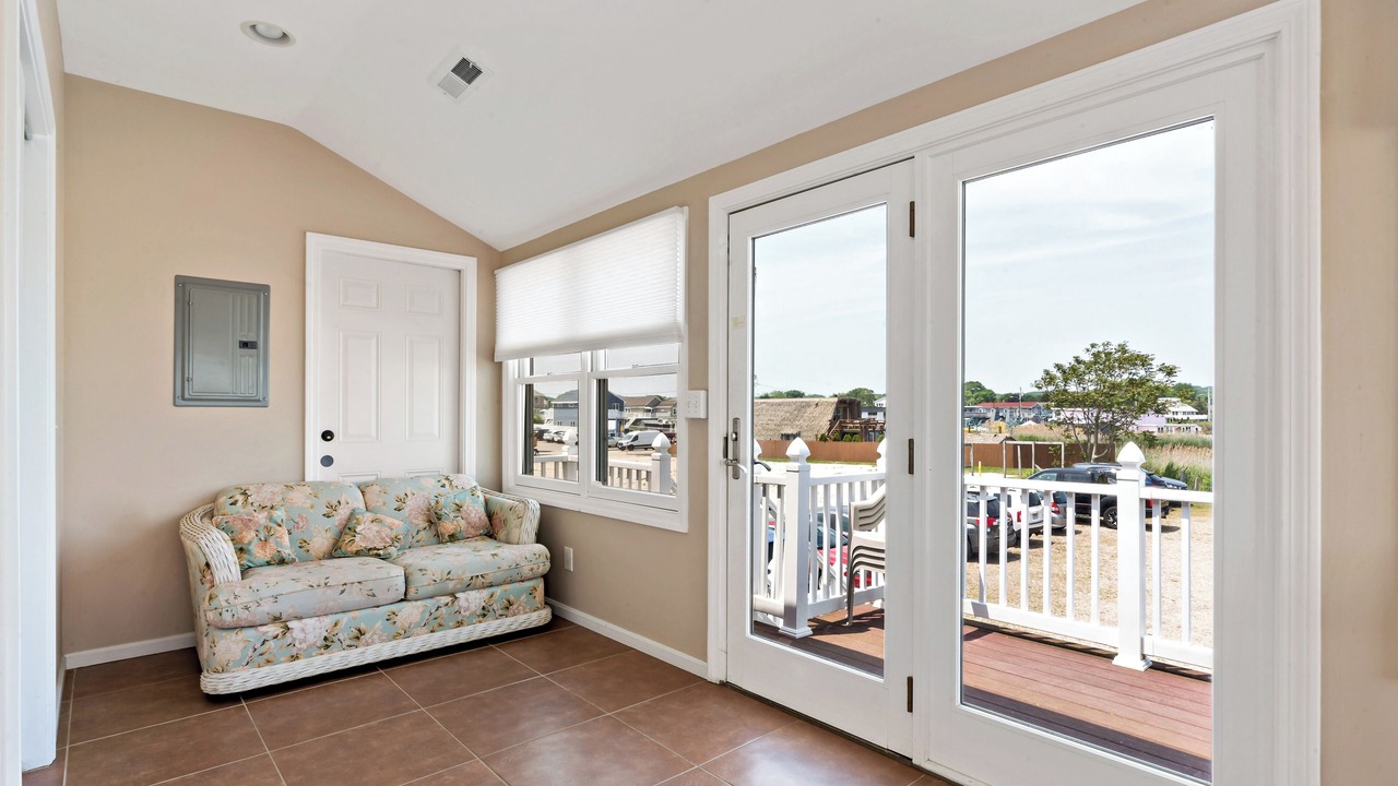 Photo of Livingroom in Misquamicut