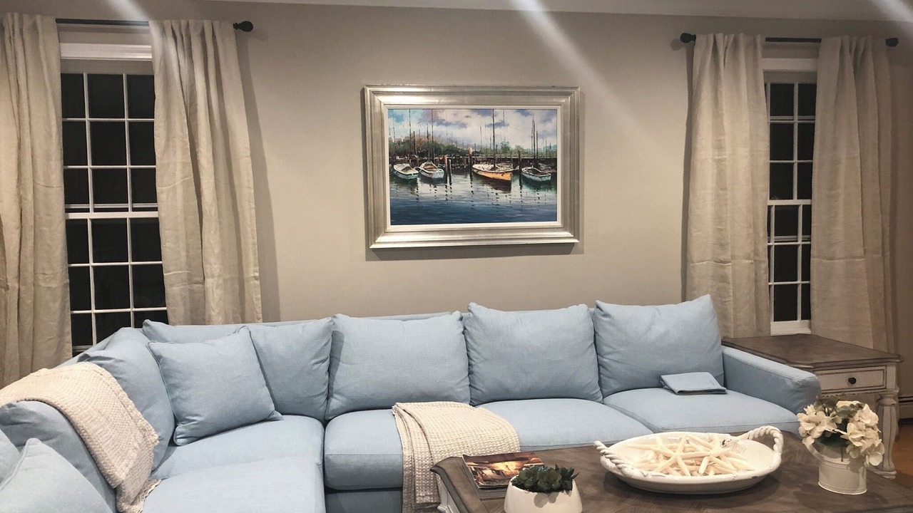 Photo of Livingroom in Charlestown