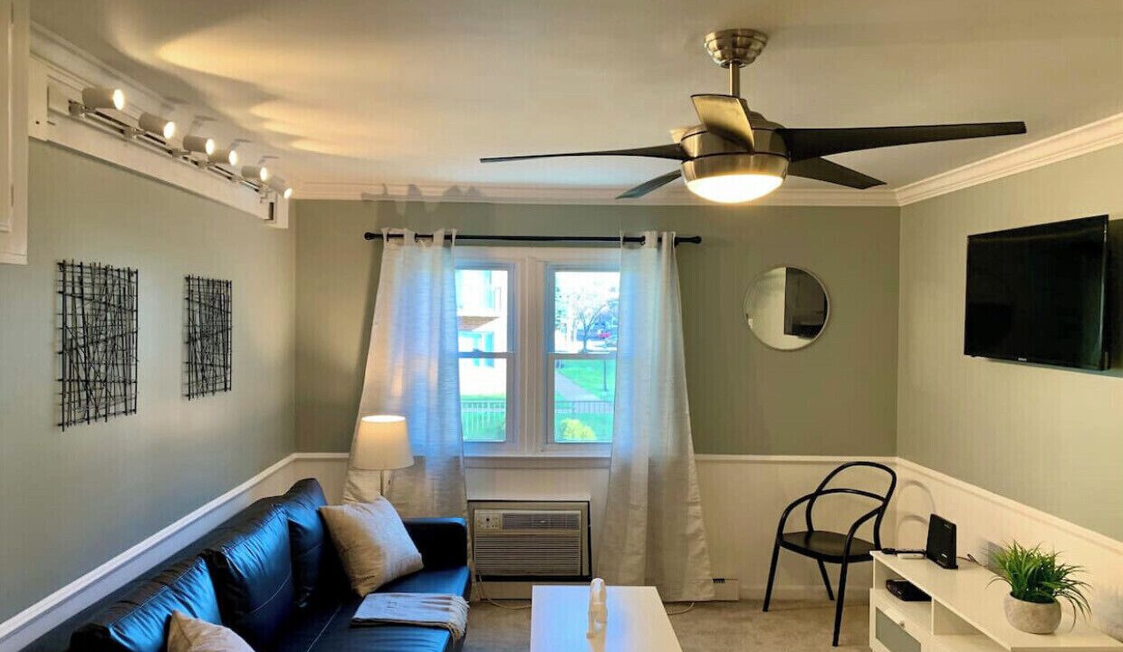 Photo of Livingroom in Downtown