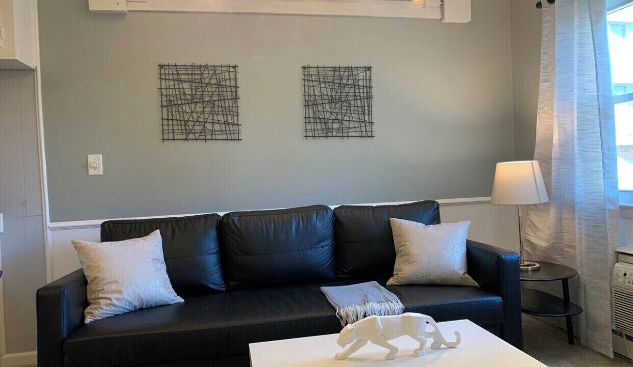 Photo of Livingroom in Downtown