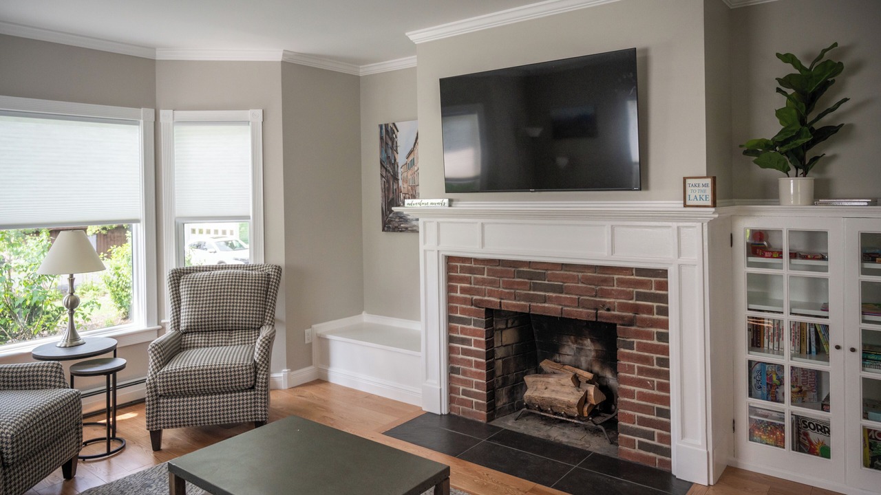 Photo of Livingroom in Bolton Landing