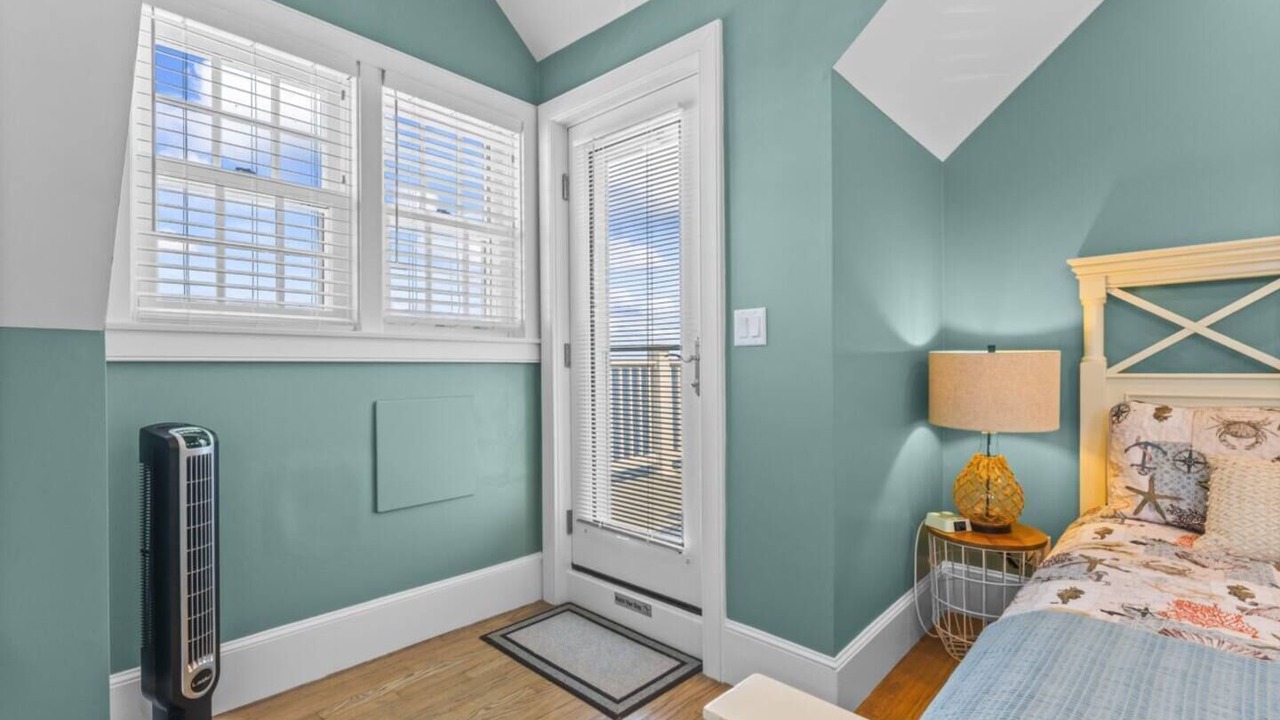 Photo of Bedroom in York Beach