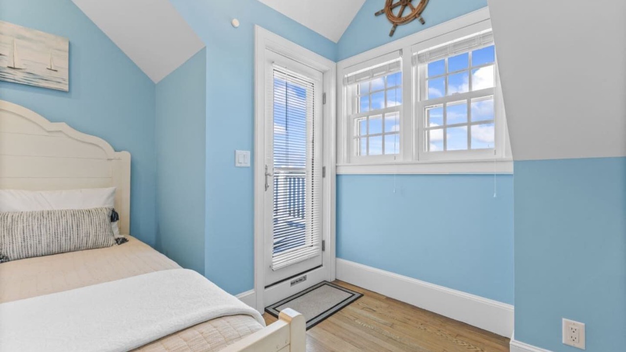 Photo of Bedroom in York Beach