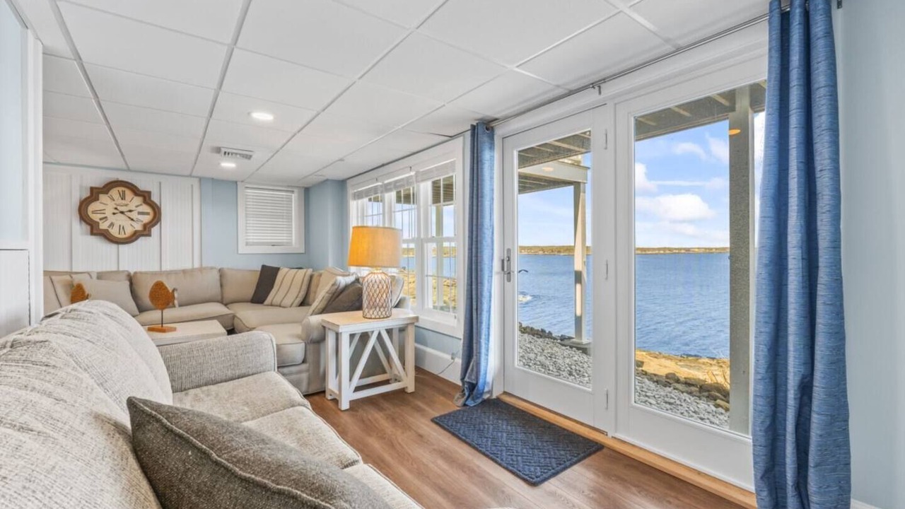 Photo of Livingroom in York Beach