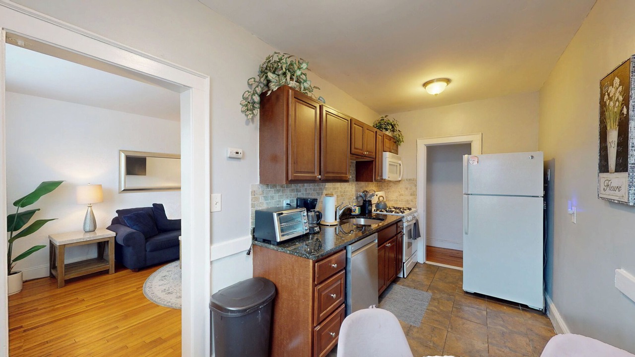 Photo of Kitchen in Commonwealth