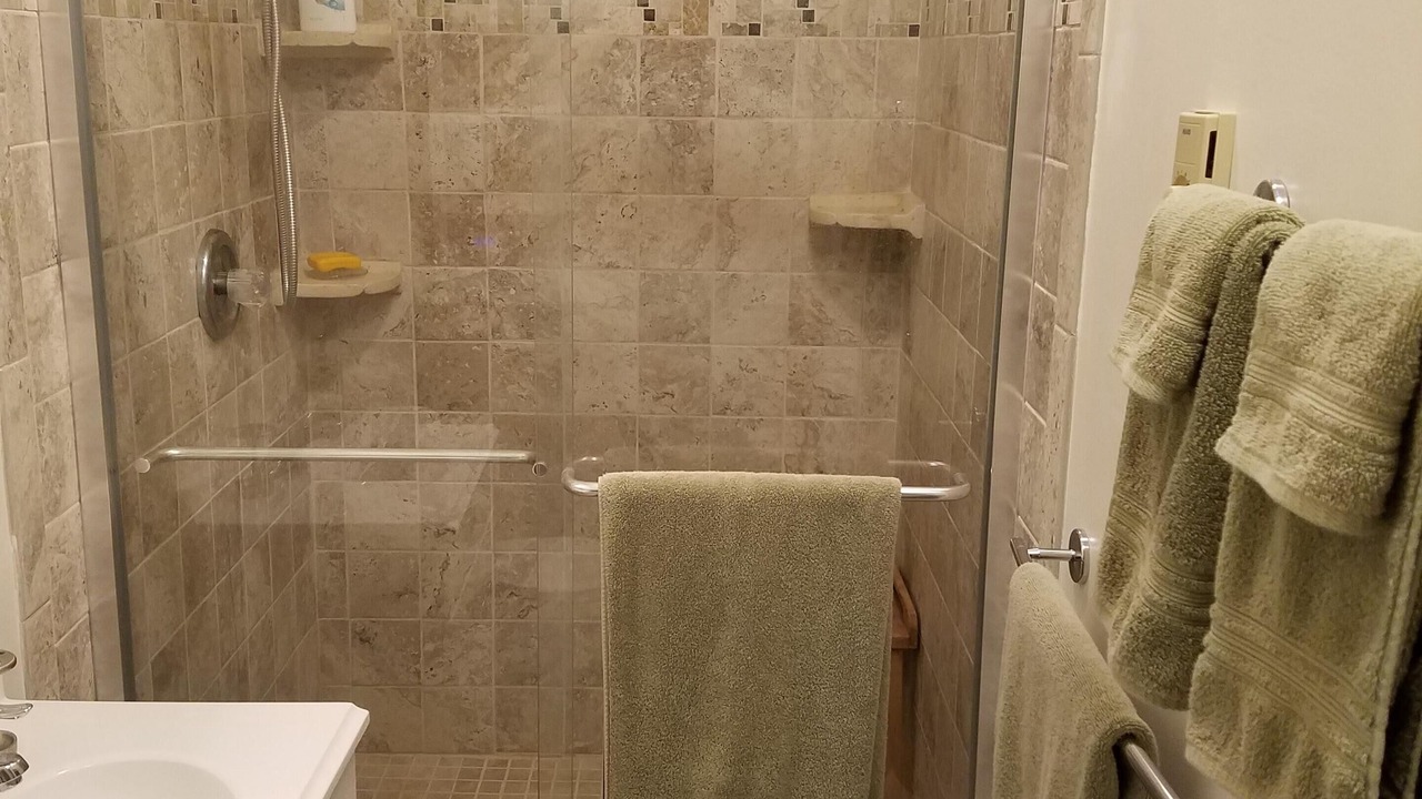 Photo of Bedroom in Redding Ridge
