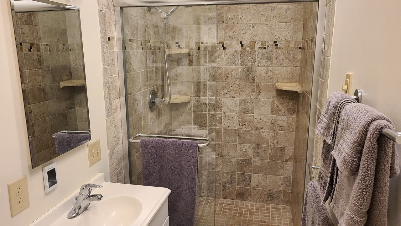 Photo of Bathroom in Redding Ridge