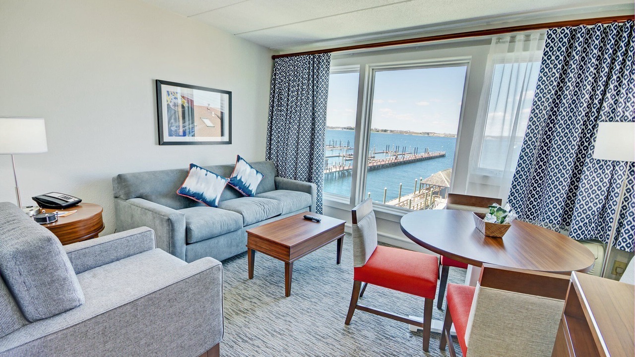 Photo of Livingroom in The Point