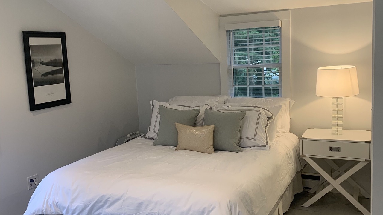 Photo of Bedroom in Mystic