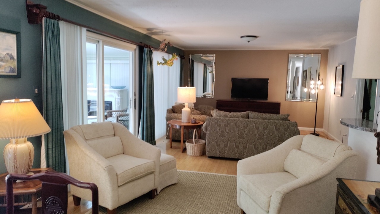 Photo of Bedroom in Greenport West