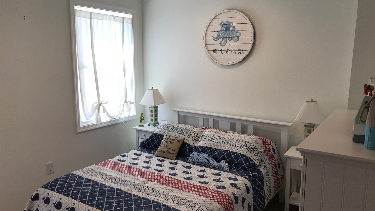 Photo of Bedroom in Seaside Heights