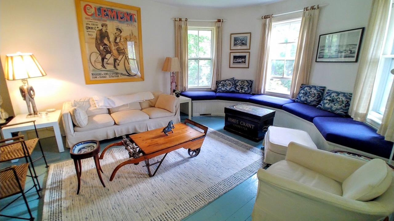 Photo of Livingroom in Tisbury