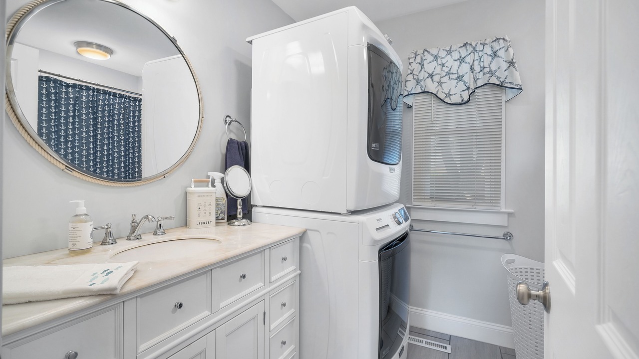 Photo of Bathroom in Niantic