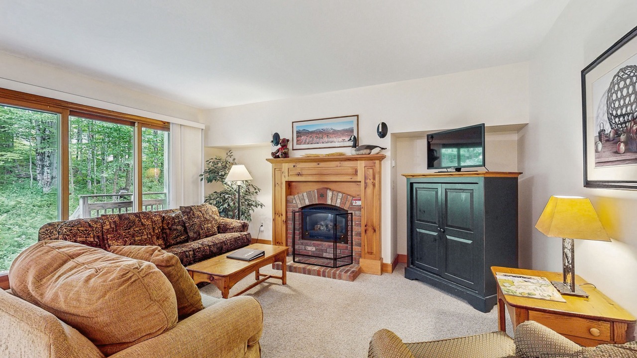 Photo of Livingroom in North Troy
