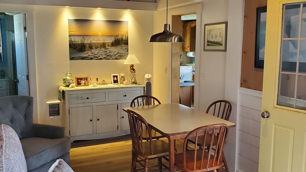 Photo of Livingroom in Point Judith