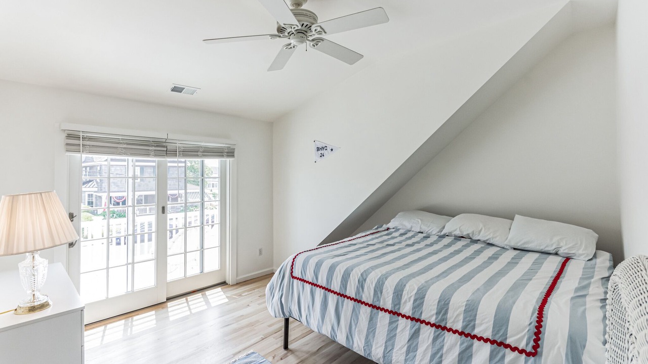Photo of Bedroom in Avon