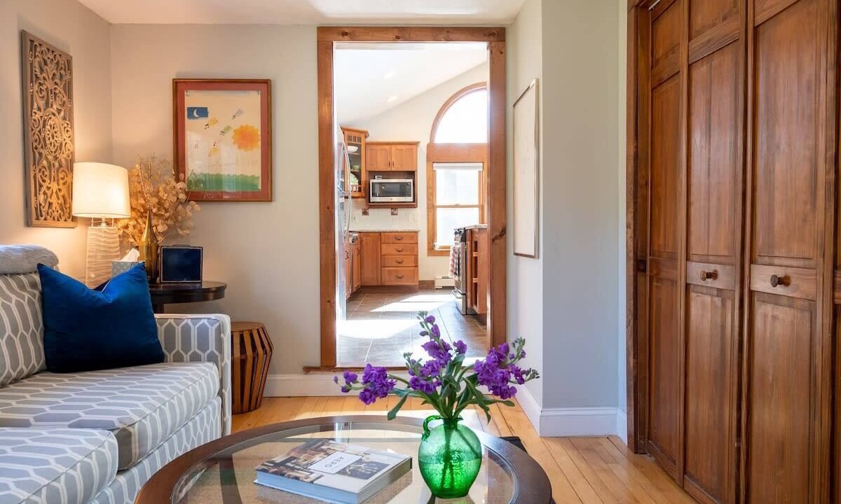 Photo of Livingroom in Lee